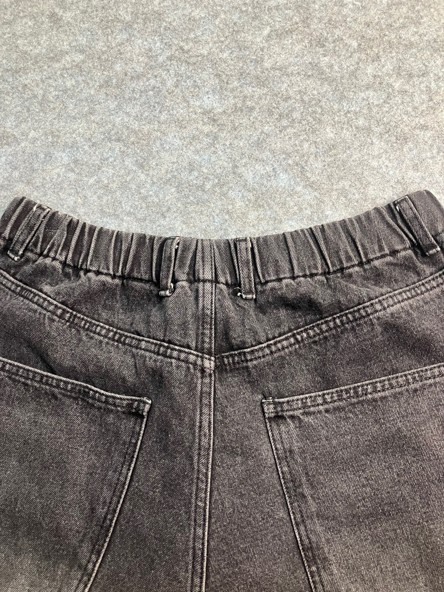 black medium baggy jeans