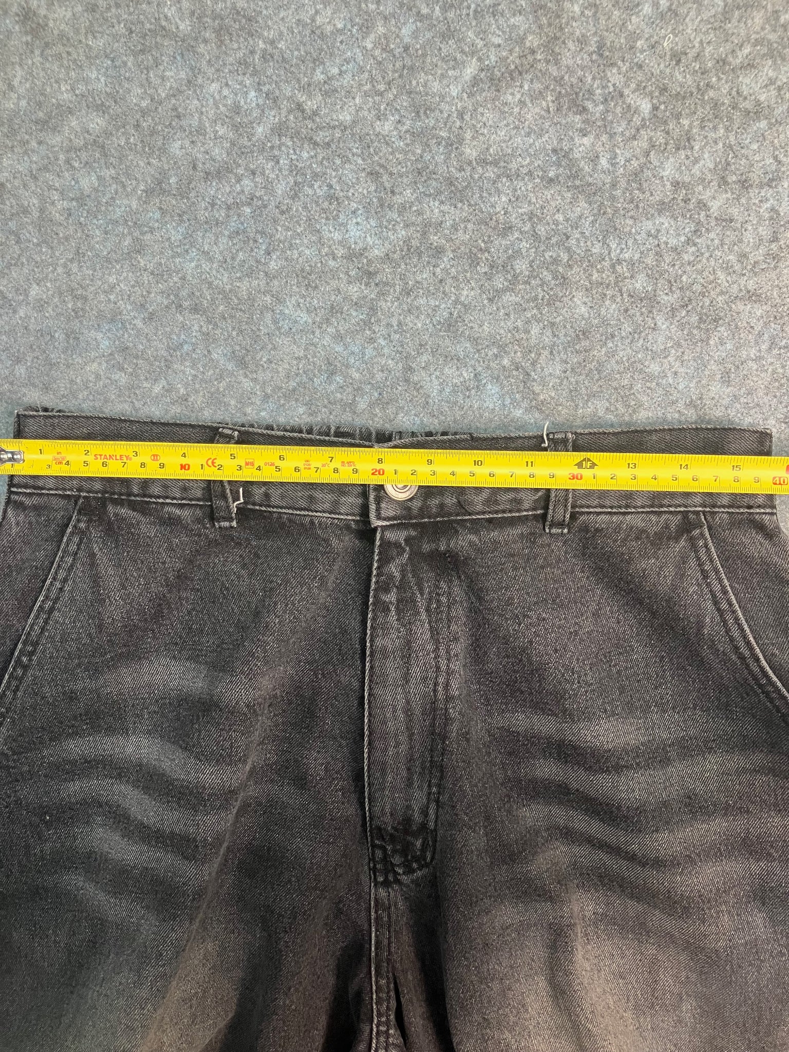 black medium baggy jeans