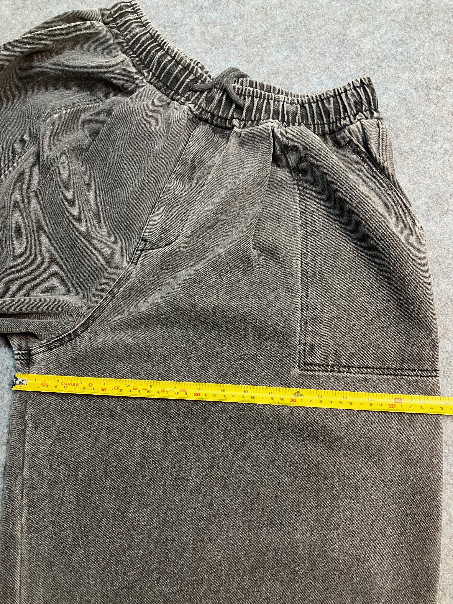 black carpenter jeans