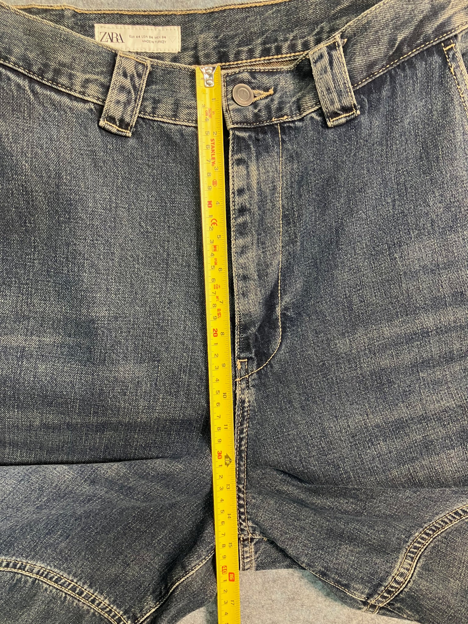 blue y2k baggy jeans