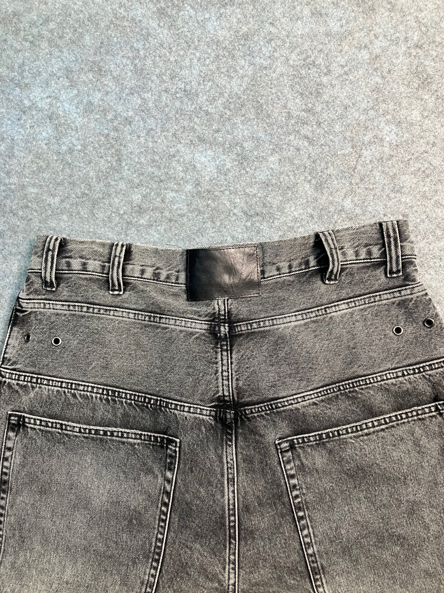 black y2k baggy jeans