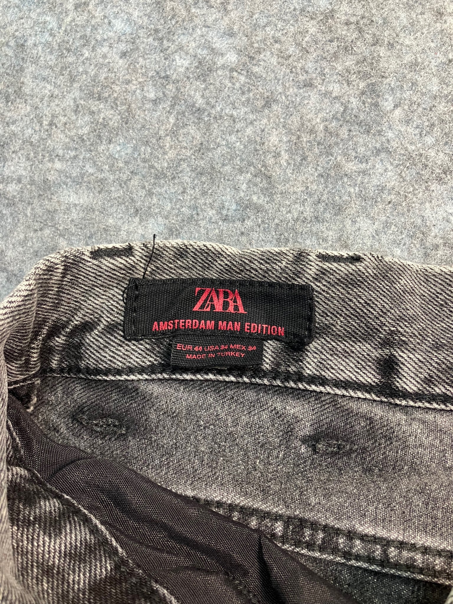 black y2k baggy jeans
