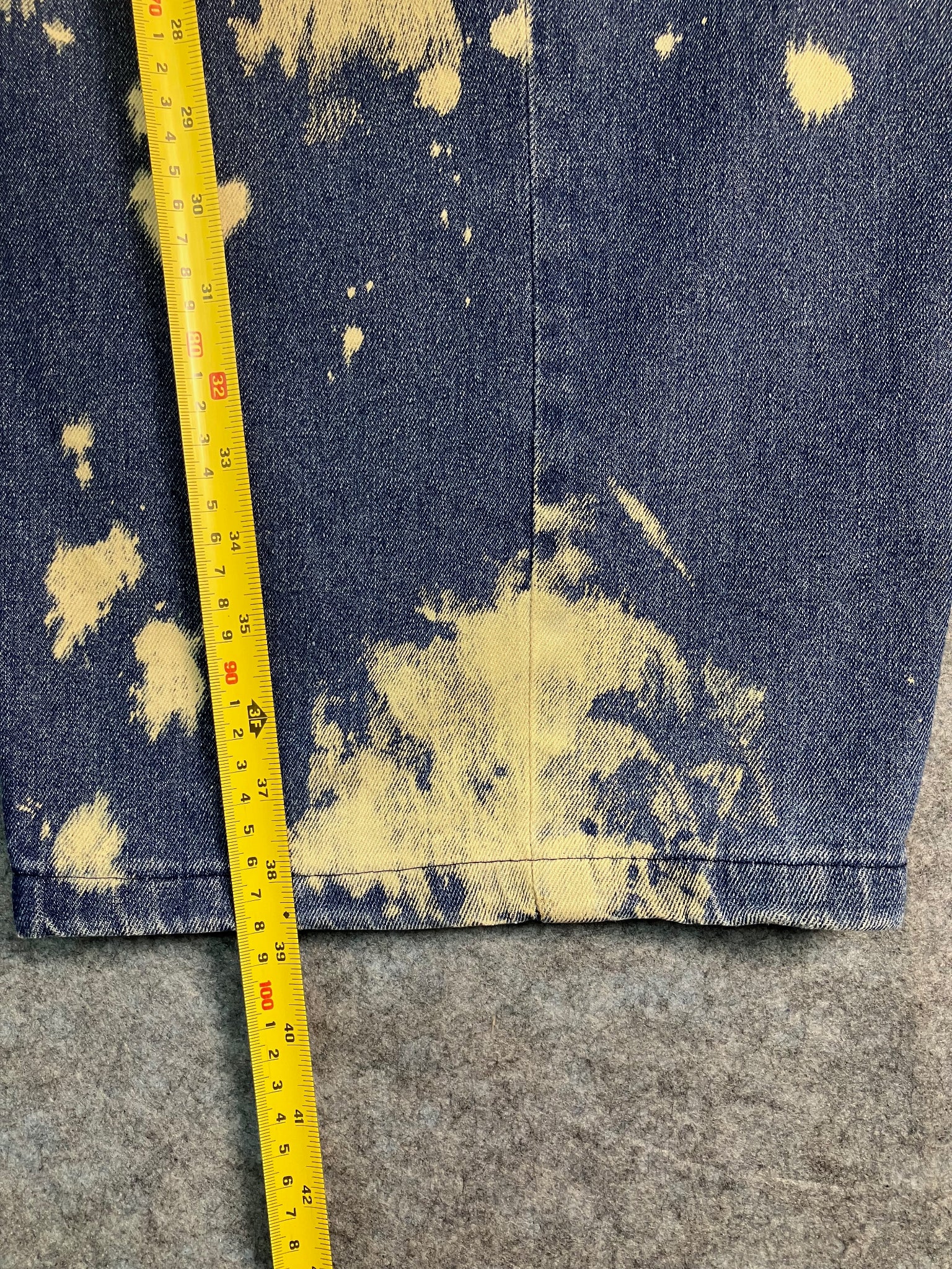 blue paint-stain balloon jeans