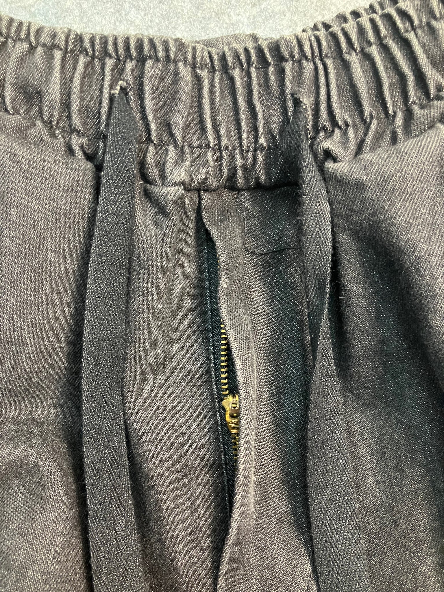 black cargo balloon jeans