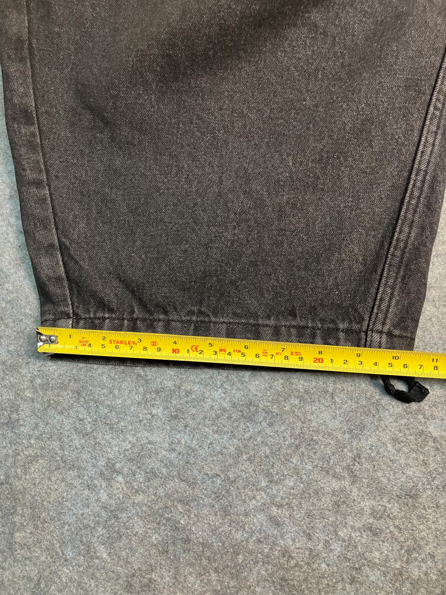 black cargo balloon jeans