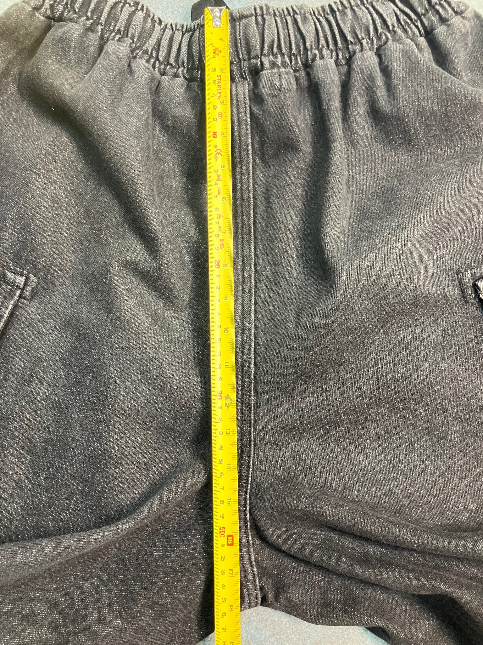 black cargo balloon jeans