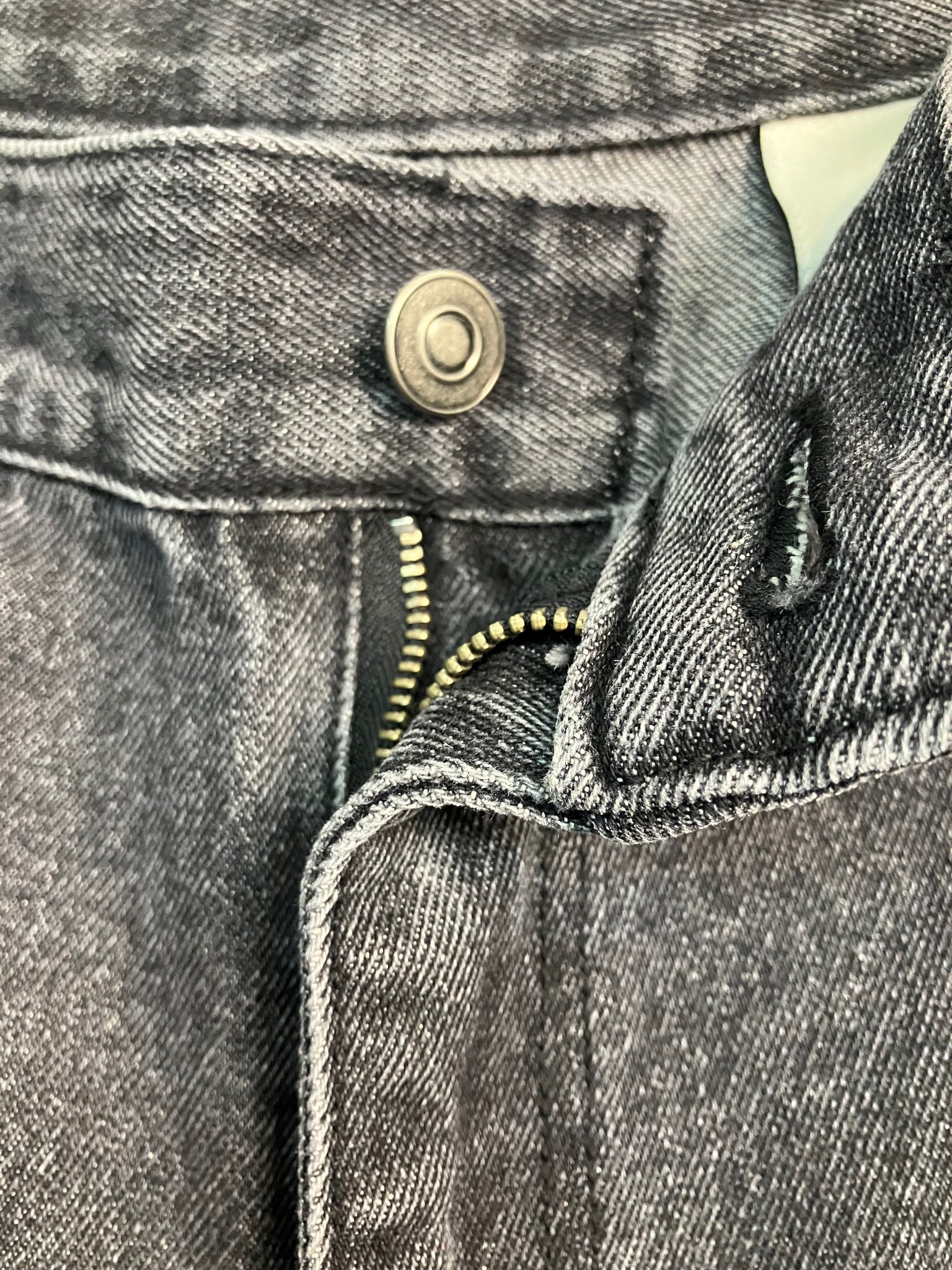 black cargo baggy jeans