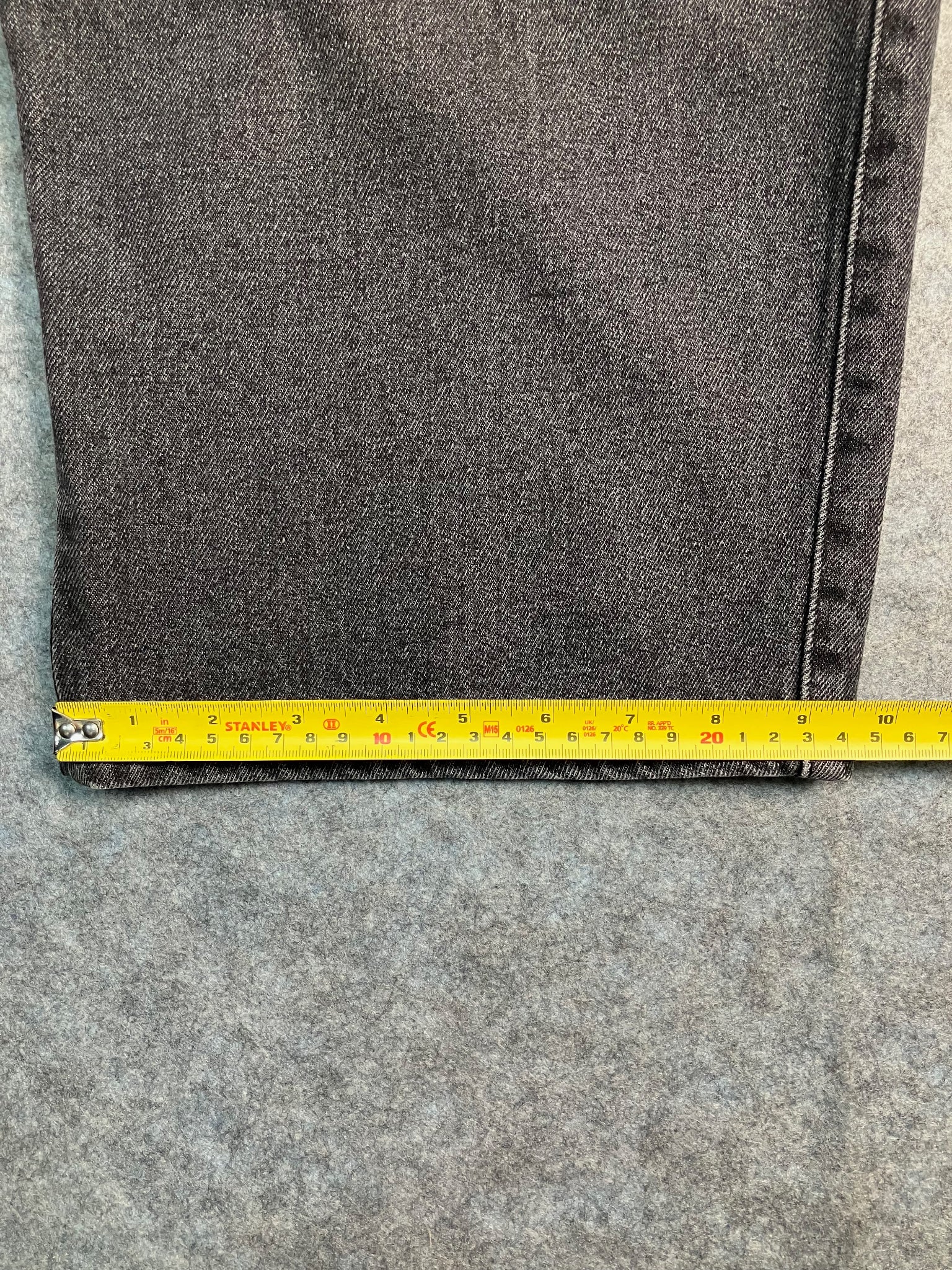 black cargo baggy jeans