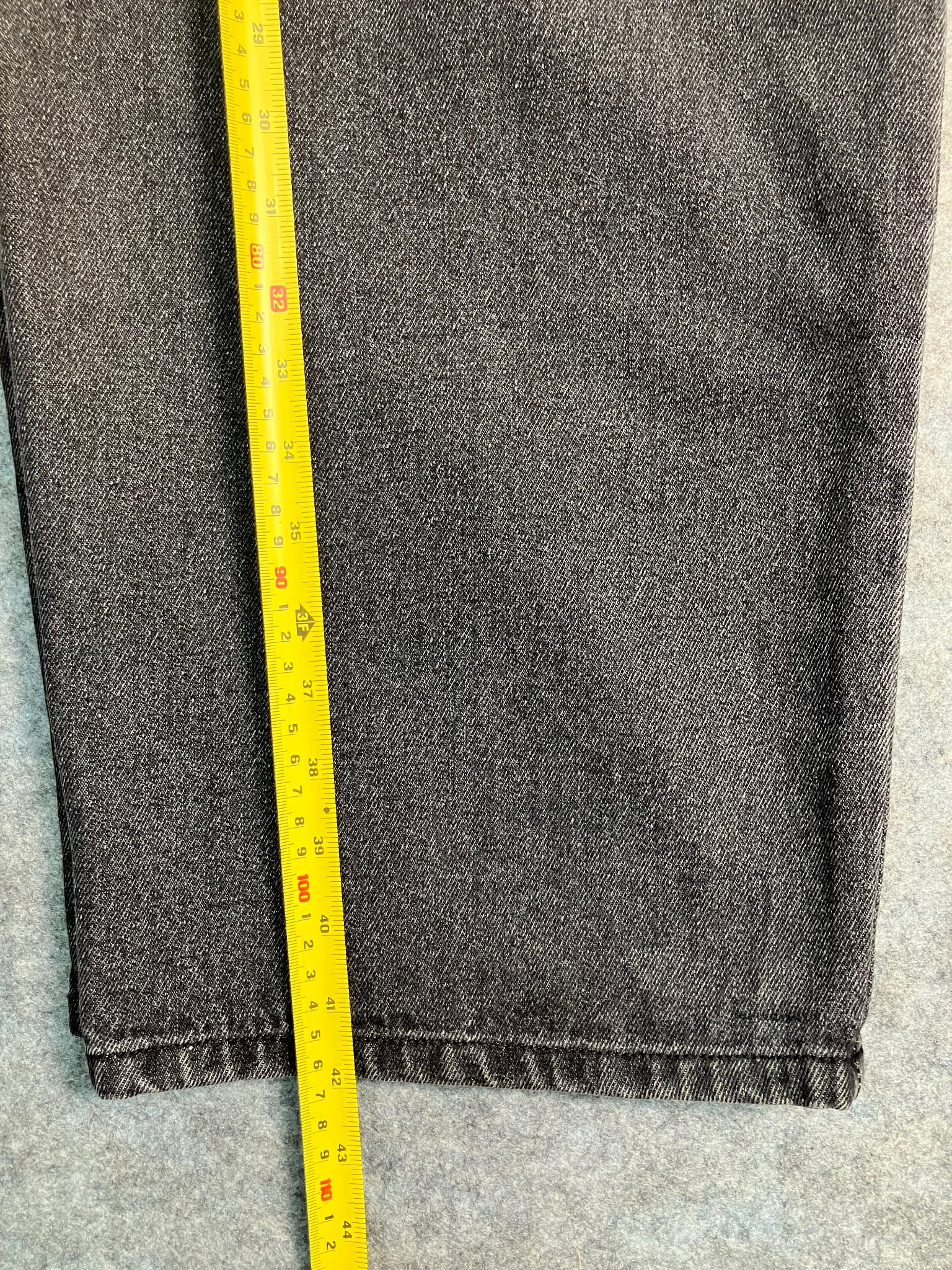 black cargo baggy jeans