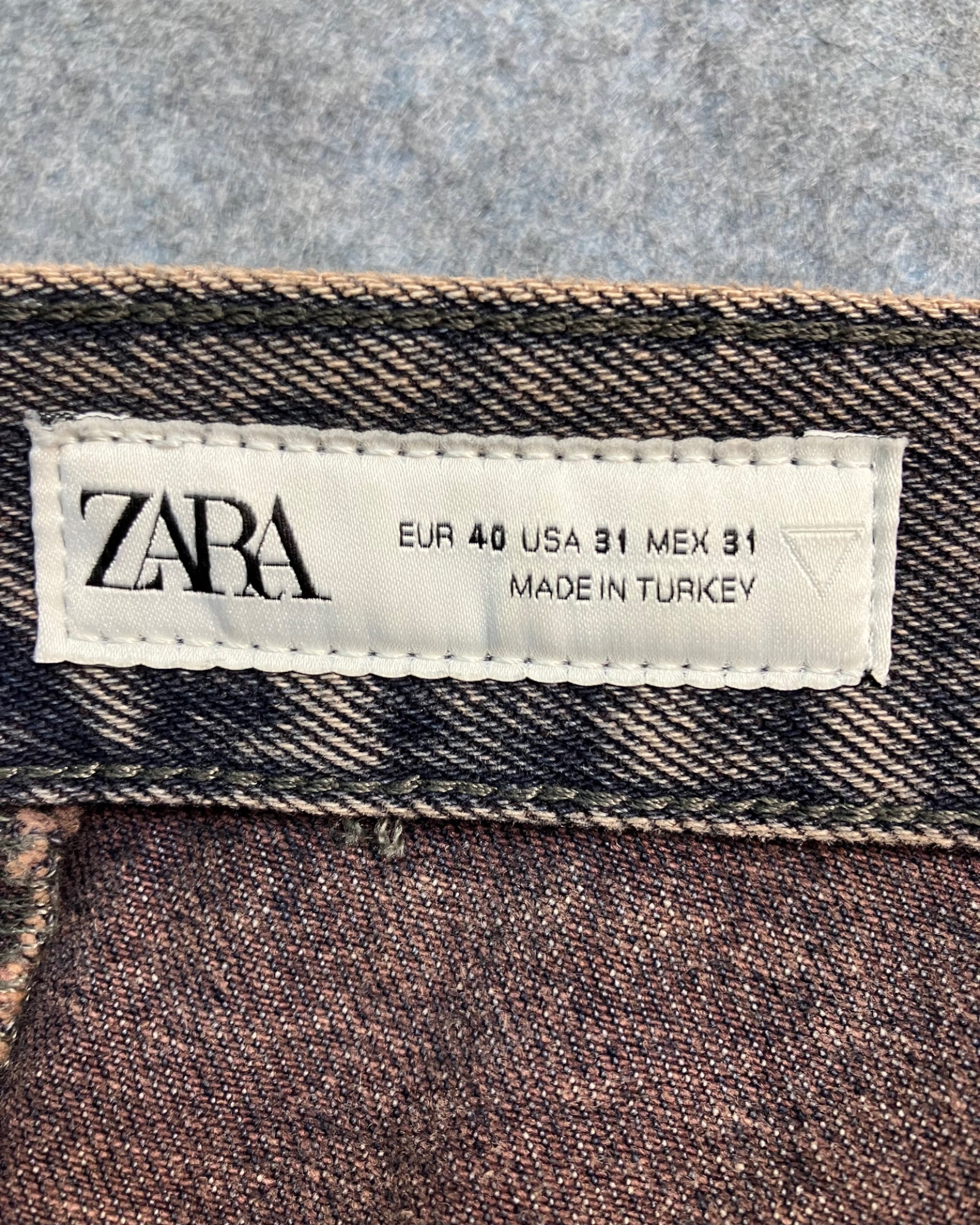 black loose-fit jeans