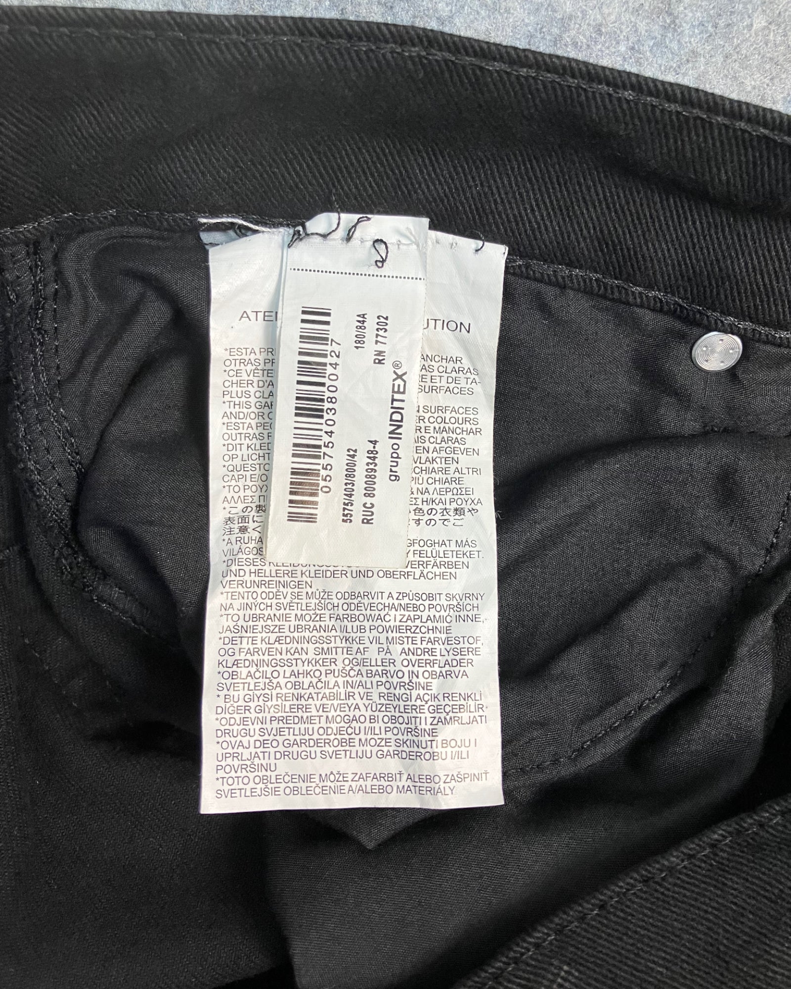 black medium balloon jeans