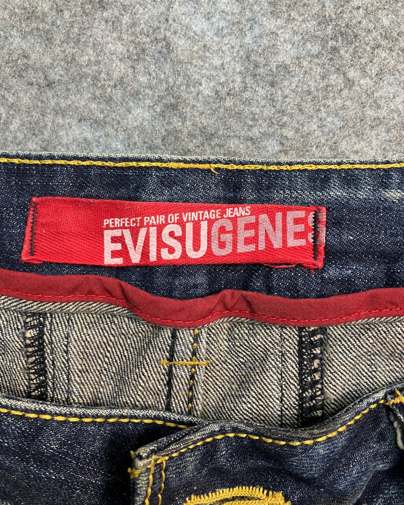 blue vintage wash regular-fit jeans